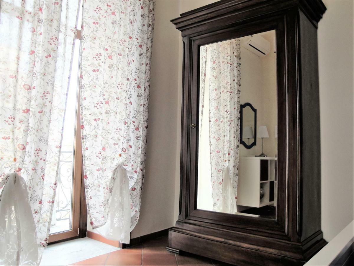 Umberto I Holiday House Naples Extérieur photo
